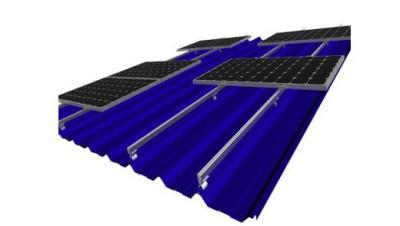 Chine 5kw 10kw 20kw outre des systèmes de support de toit de panneau solaire de grille à énergie solaire à vendre