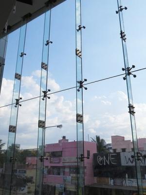 China Glass Spider Curtain Wall System Structural Point Supported Fixing Suspension Facade for sale