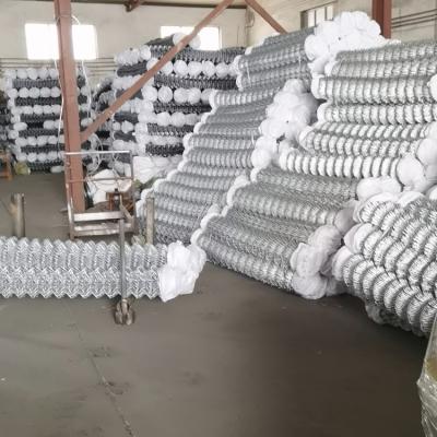 China Mesh 90*90mm Galvanized chain Link Fencing For Construction Site  Building Material for sale