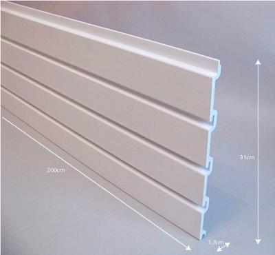 China Almacenamiento plástico blanco de los paneles de pared del garaje del listón con los ganchos de la pared del listón en venta
