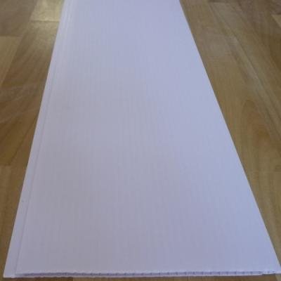 Chine Tuile blanche de plafond de vinyle de bande de plafond pour les bâtiments commerciaux à vendre