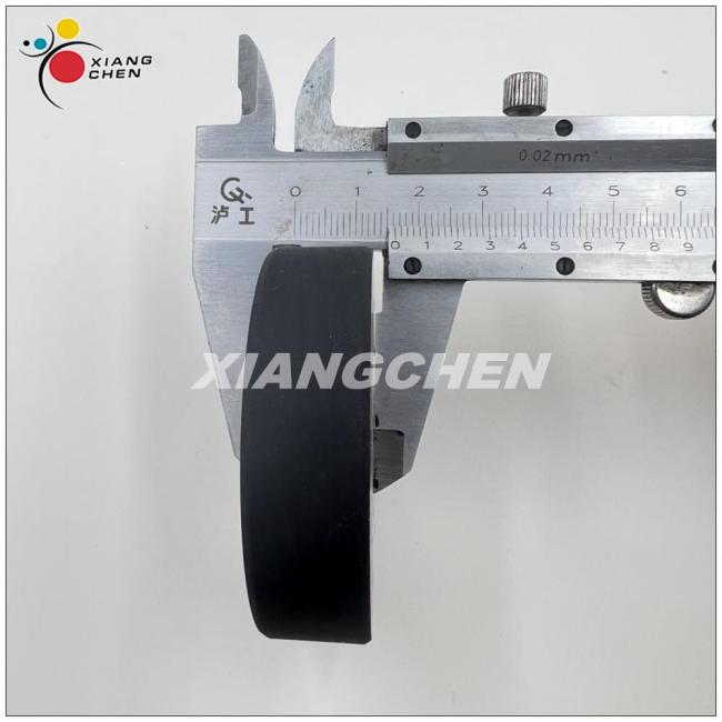 Rubber roller wheel for Roland printing machine - quality inspection