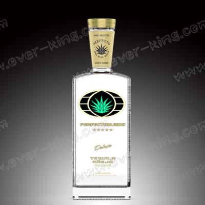 China Botella de vidrio rectangular del Tequila de la forma del claro de la aprobación del SGS en venta