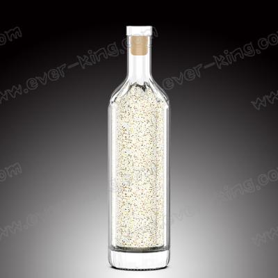 China Botella de cristal blanca del licor de diversas formas que hiela 500ml 1.5L en venta