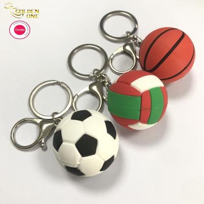 中国 ギフトのためのゴム製3Dポリ塩化ビニールのキー ホルダーの柔らかいバスケットボールのバレーボールのサッカーのシリコーンのキー ホルダー 販売のため