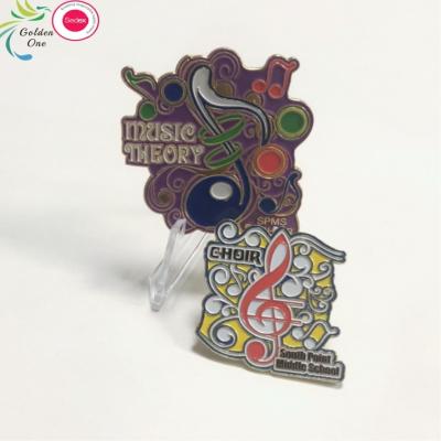 China wholesale metal pins supplier glitter brooch anime hard soft enamel kpop music custom pin badge à venda