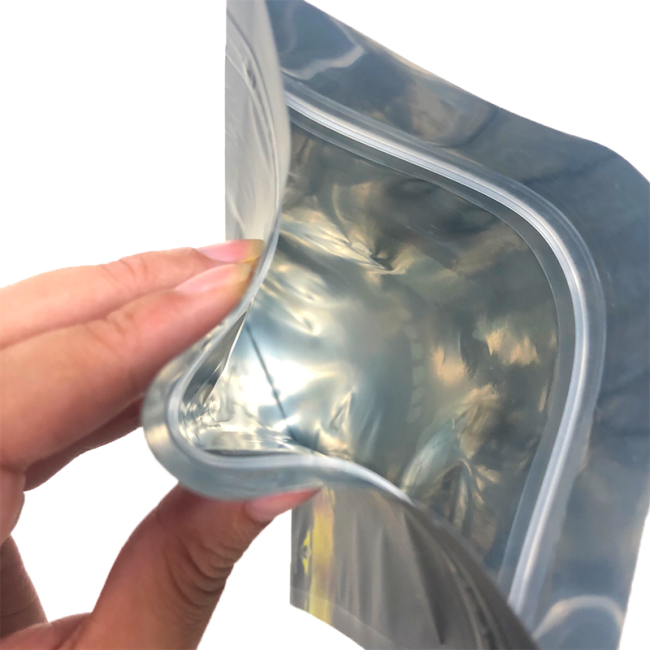 Custom Aluminum Foil Tobacco Leaf Packaging Bags With Zipper And Window
