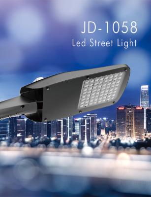 China ENEC IP66 Waterproof 13000LM 100 Watt LED Street Light for sale