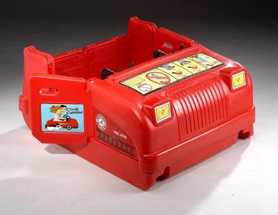 中国 回転成形された製品の消防車のおもちゃの高い耐食性の長い使用寿命 販売のため