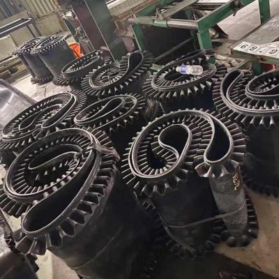 Κίνα Μη εργασιακή επιφάνεια 0 mm-4,5 mm Σιδηροτροχιακά σχοινιά από χάλυβα Κλίση μεταγωγικών ιμάντων για σκόνη και κόκκινα υλικά προς πώληση