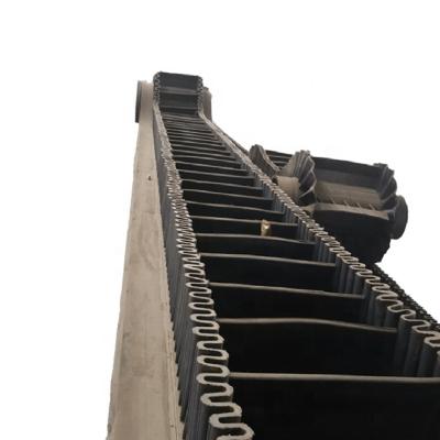 China Fertilizer Sand EP250 EP300 Inclined Conveyor Belts for sale
