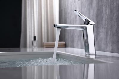 Китай Faucets таза Ванная комната 2.2GPM оцинковывают Faucet раковины ручки однорычажный продается