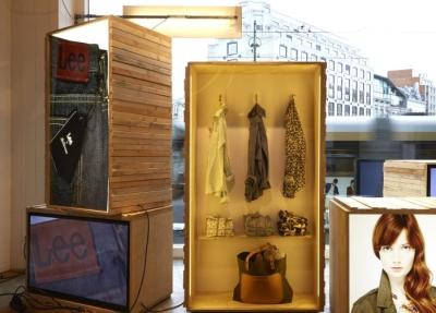 China Accesorios de cogida de la exhibición de la ventana del ojo, caja de luz de madera del ANUNCIO visual del márketing en venta