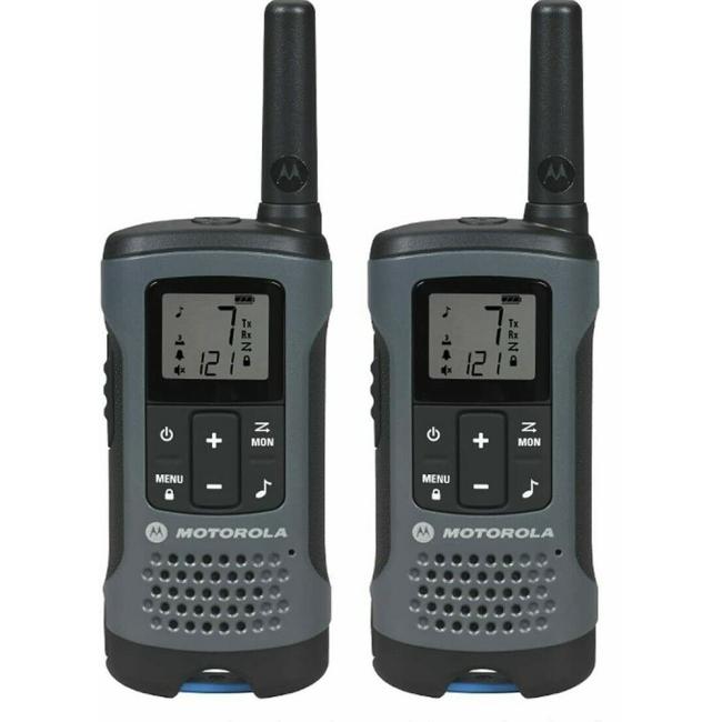 Motorola T200TP T200 22 Channel Long Range 20mile Rechargeable Two-Way Radio Gray Walkie Talkie