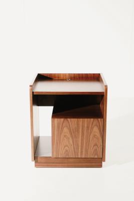 China TT Pago Muebles modernos contemporáneos envasados en madera Nightstan en venta