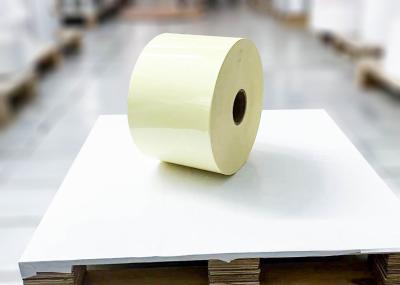 China Materiales de etiquetas autoadhesivas PET transparentes Rollo de 25μ Espesor de superficie Extra pegajoso en venta