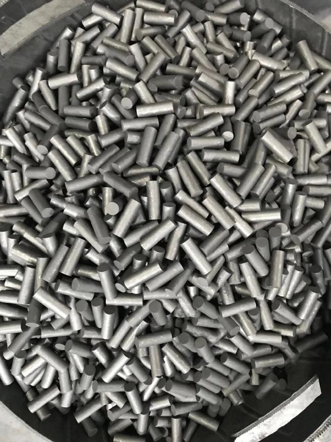 Self-Lubricant Without Oil Cylinder of Graphite Rod