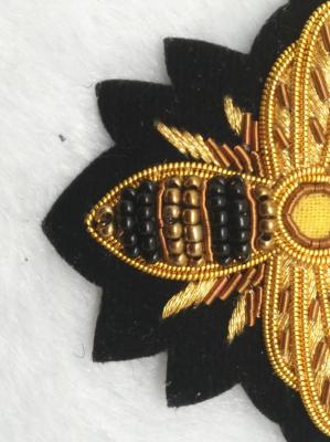 China Crachás bordados indianos do fio de metal com o lingote de ouro efervescente para o vestuário à venda