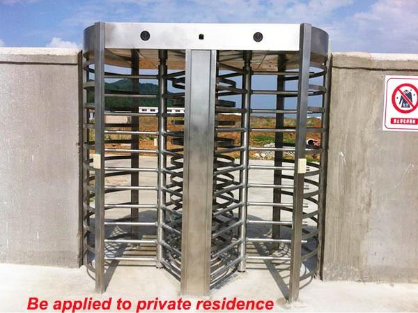 Double passage turnstile configuration