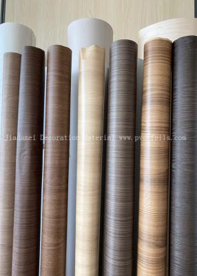 China Película decorativa de PVC de grano de madera para el perfil de envoltura espesor 180 micrones en venta