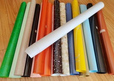 China Packed In Roll High Gloss Colorful Self Adhesive PVC Film For Furniture Decoration en venta