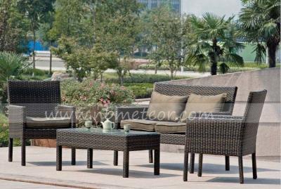 China Rectangular Rattan Dining Set with Glass Table and Woven Rattan Chairs for sale