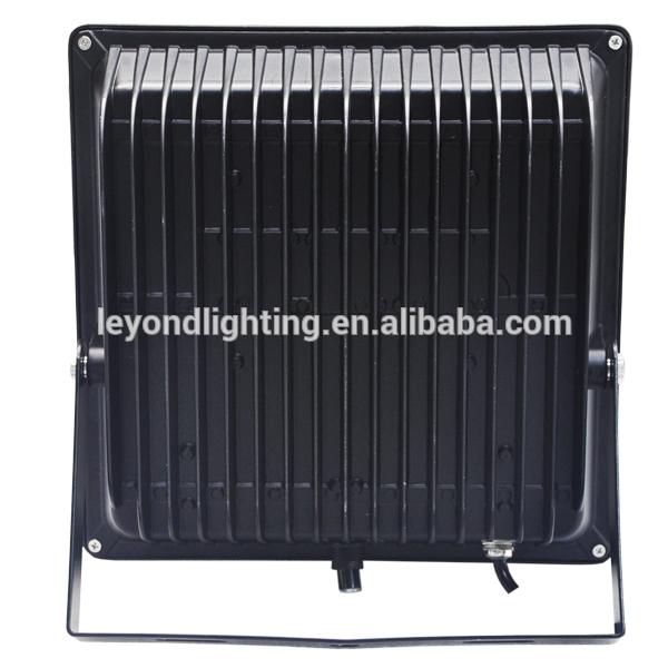 High brightness LED Flood light 80W with IP65 waterproof rating for 3 years warranty.