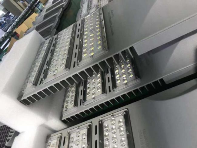 Outdoor 30w 60w Led Street Lamp IP65 2700-6500K For urban Road Link street Lighting