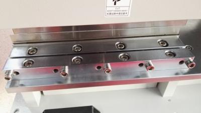 China o PWB da máquina do separador do PWB do metal de 2.0mm embarca o cortador com as duas lâminas lineares afiadas à venda