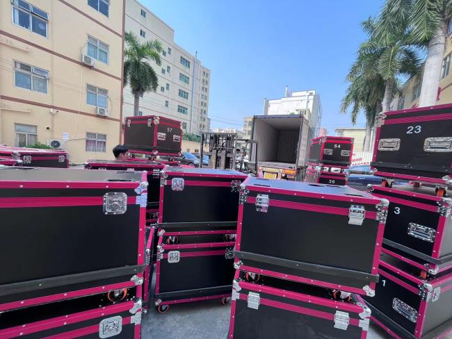 p3.91 front service outdoor rental led display