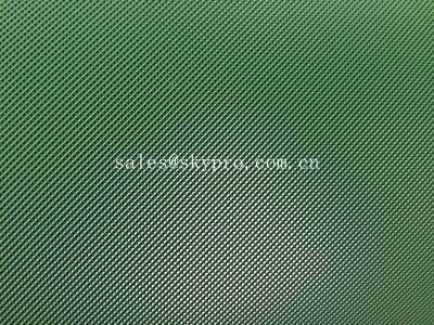 中国 産業ポリ塩化ビニールのコンベヤー ベルトの緑のゴム・ベルトの粗雑面の草パターン 販売のため