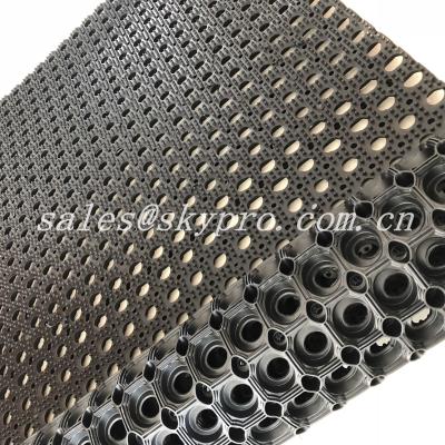 China Waterproof Anti - Fatigue Anti - Skid Black Round Hole Rubber Flooring Mat 40x60cm 45x75cm for sale