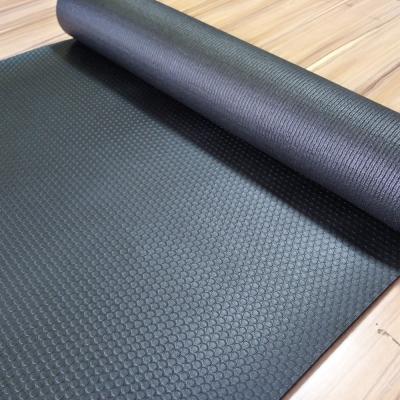Chine Épaisseur en caoutchouc noire résistante du tapis 5mm de yoga de Manduka Prolite de petit pain de feuille à vendre