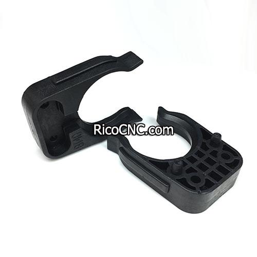 SY POJU BT40 tool clips.jpg SY POJU BT40 tool clips.jpg