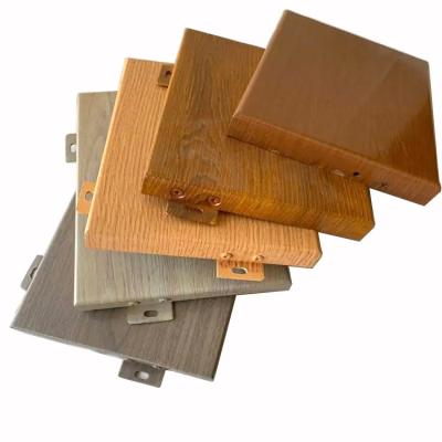 Китай Алюминиевые стеновые панели 1,0-6 мм Алюминиевый деревянный лист для декорации фасадов продается