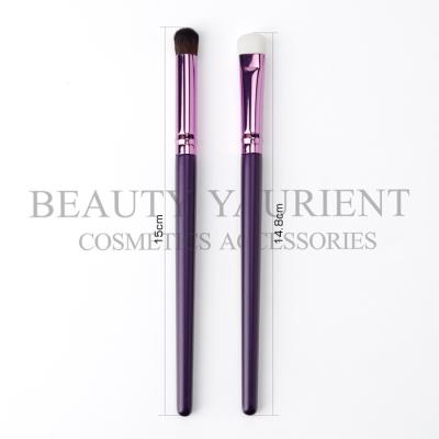 China Custom Private Label Eyeshadow Makeup Brush Purple Wooden Handle for sale