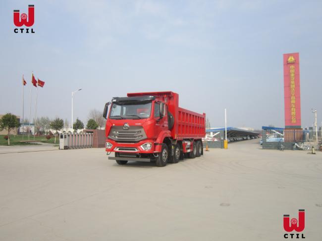 Tipper truck