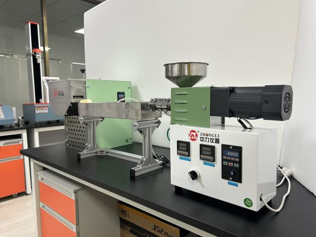 Desktop Mini Plastic Extruder Laboratory Equipment