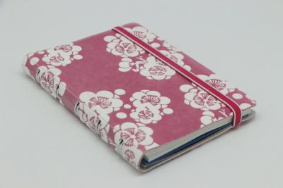 China Servicio de impresión Softcover púrpura del cuaderno del alambre de la PU YO del rosa de la flor blanca en venta