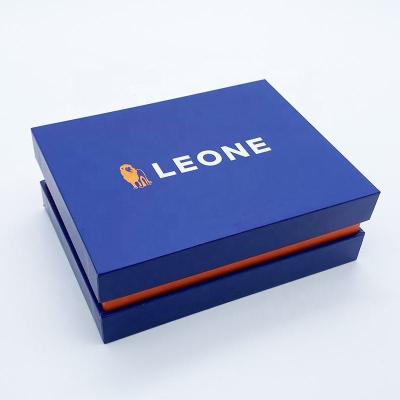 China Lift Off Lid Shoulder Neck Lid And Base Gift Box Custom Printing for sale