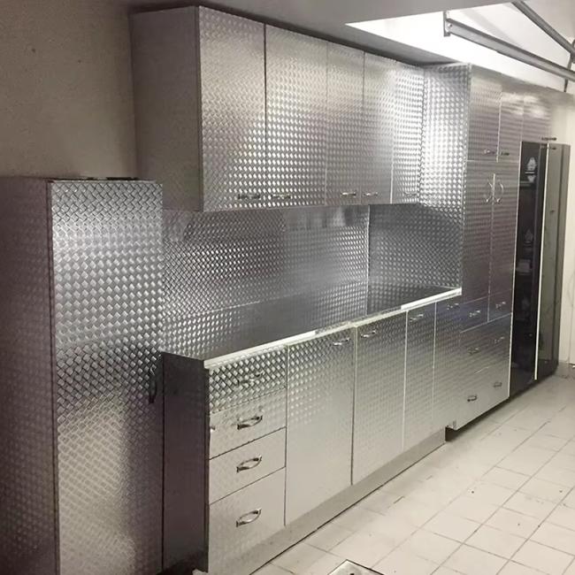 Aluminum diamond plate used in industrial flooring