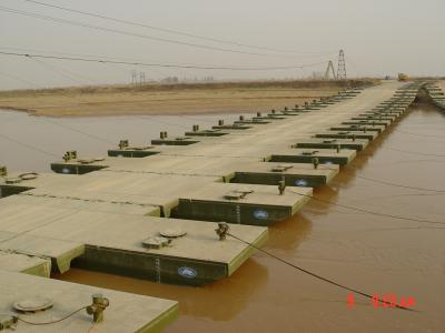 China Length 100m Floating Pontoon Bridge Temporary Floating Bridge for sale