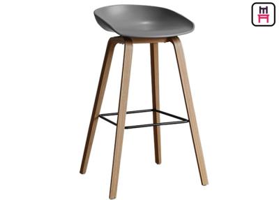 China Nodic Egg Chair Plastic Counter Stools , Egg Bar Stool Modern PP Wood Frame for sale