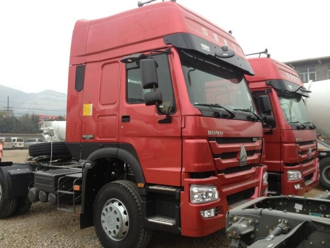 Howo7 6X4 Tractor Trailer Truck LHD 10 Wheels HW 79 High Roof Cab Two Berths 102 km / h