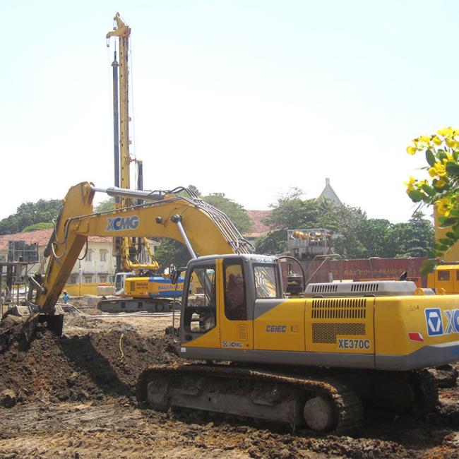 XE 200D XCMG Hydraulic Crawler Excavator With 21T Weight And 0x3M3 Bucket Capacity Weichai Engine