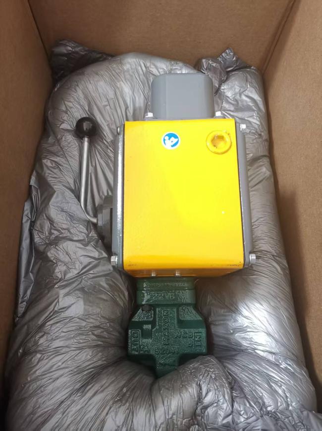 MAXON 100SMM11-AB22-AA & 0A0 1-inch NPT normally closed gas shut-off valve