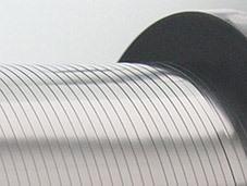 中国 1.5*0.5mmのステンレス鋼の平らなワイヤー直線性および螺旋形の自動に巻くこと 販売のため