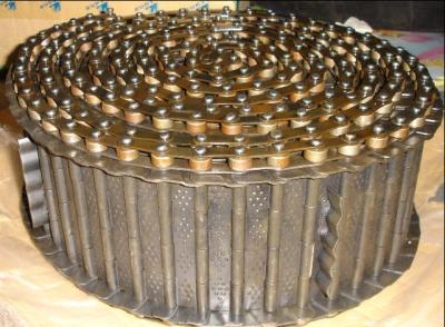 中国 オーブンのローラーの鎖5.0mmの厚い熱処理を用いる金属板のコンベヤー ベルト 販売のため