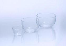 China Customized Quartz Glass Crucible Transparent Color Round Base for sale
