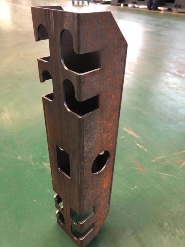 Laser Tube Sheet Metal Cutting Machine For Stainless Steel